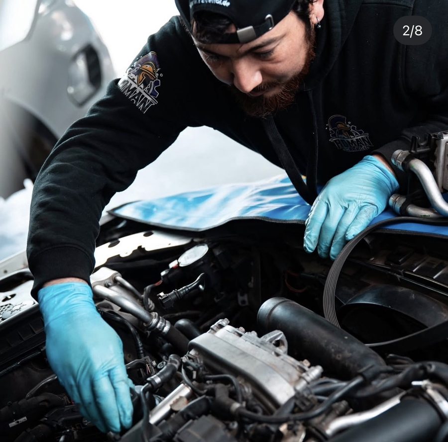 Mecánico Roman Garage